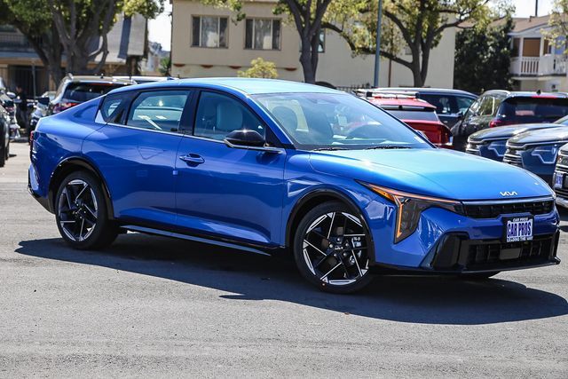 2026 Kia K4 GT-Line