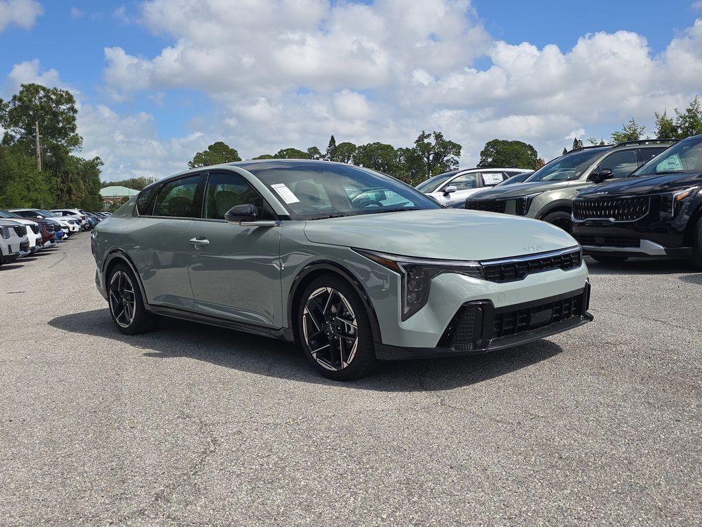 2026 Kia K4 GT-Line