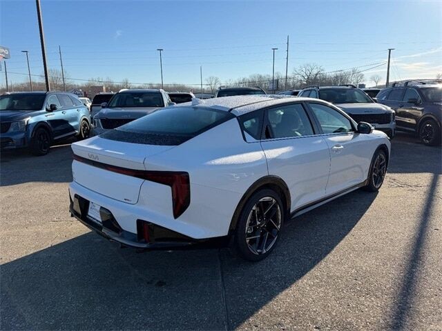 2026 Kia K4 GT-Line