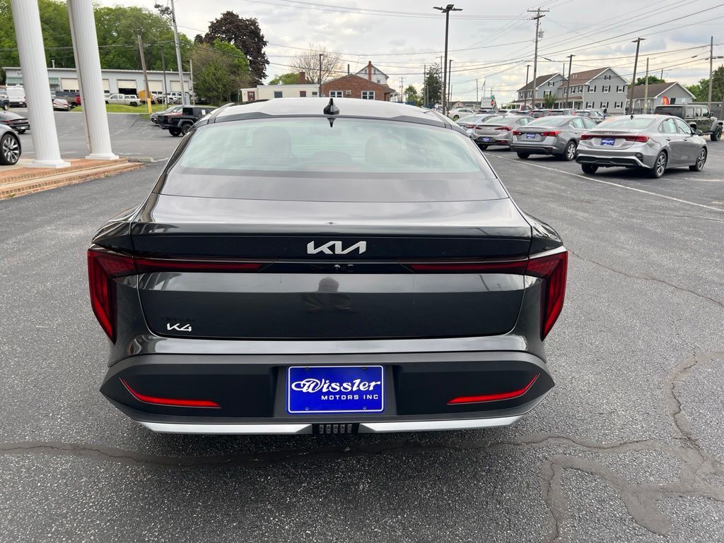 2026 Kia K4 LXS