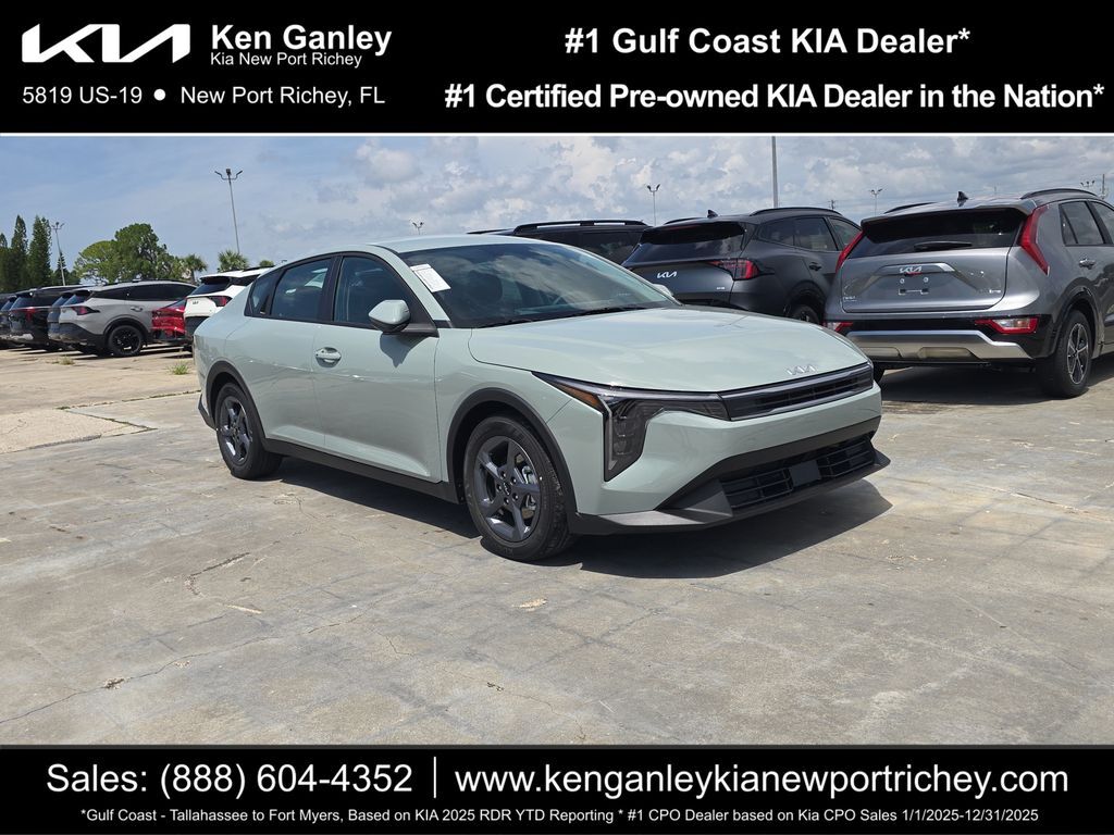 2026 Kia K4 LXS