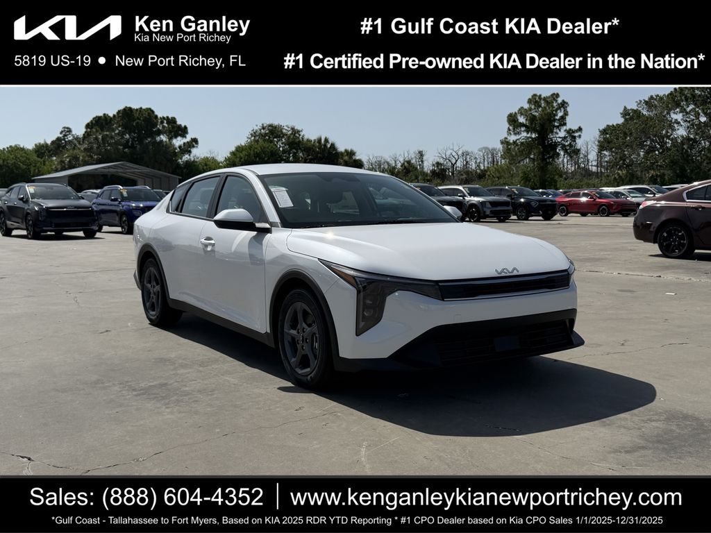 2026 Kia K4 LXS