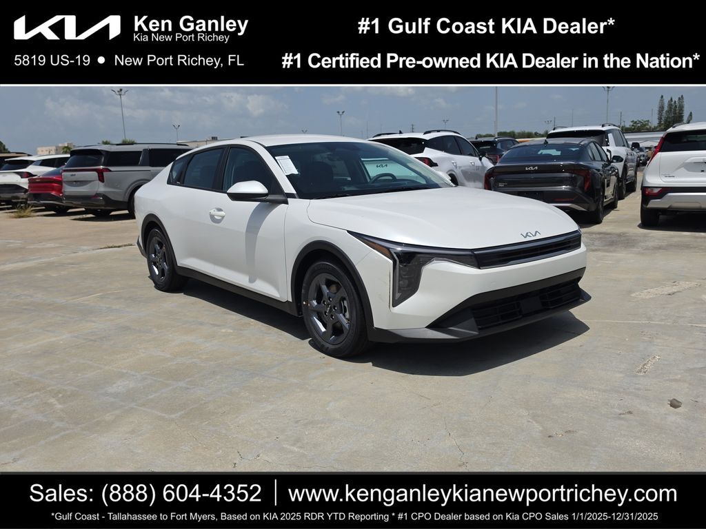 2026 Kia K4 LXS