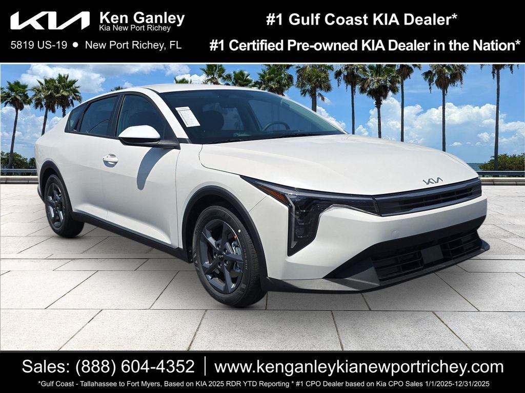 2026 Kia K4 LXS
