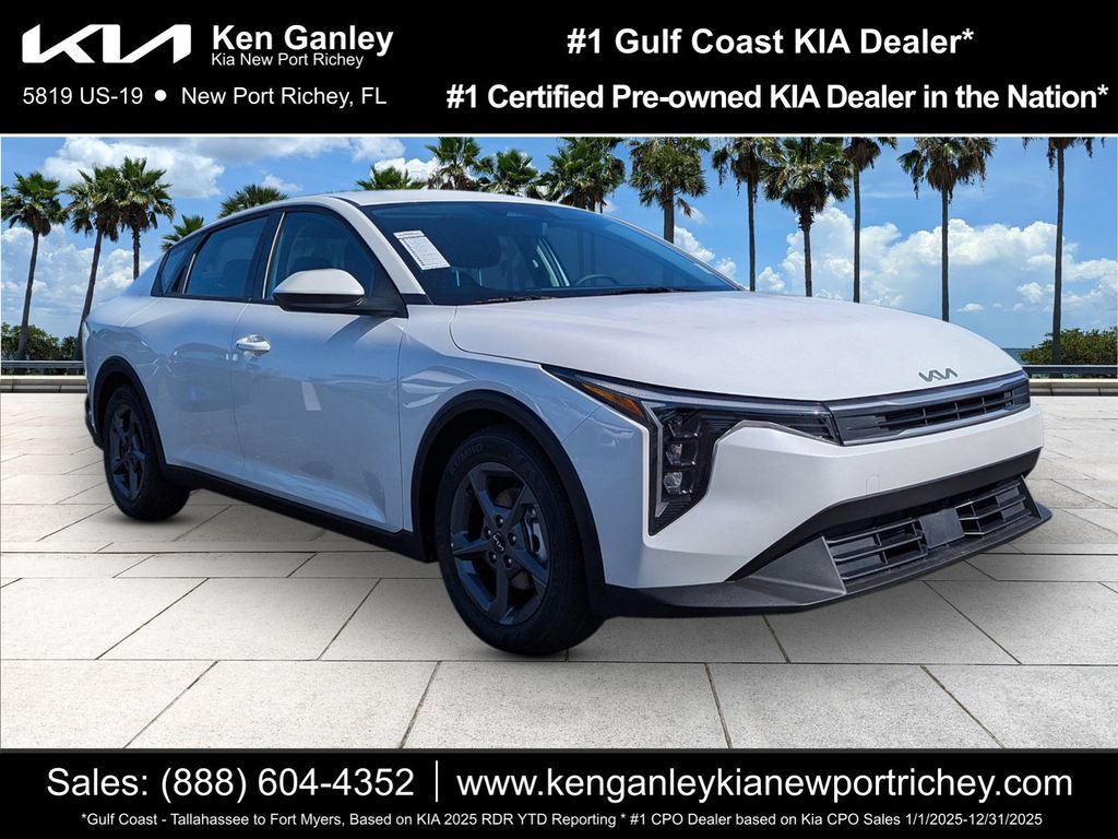 2026 Kia K4 LXS