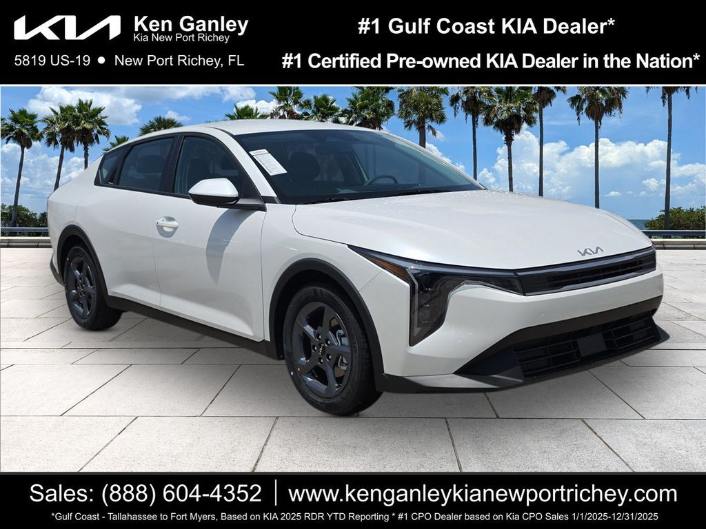 2026 Kia K4 LXS