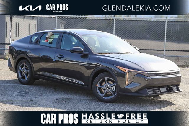 2026 Kia K4 LXS