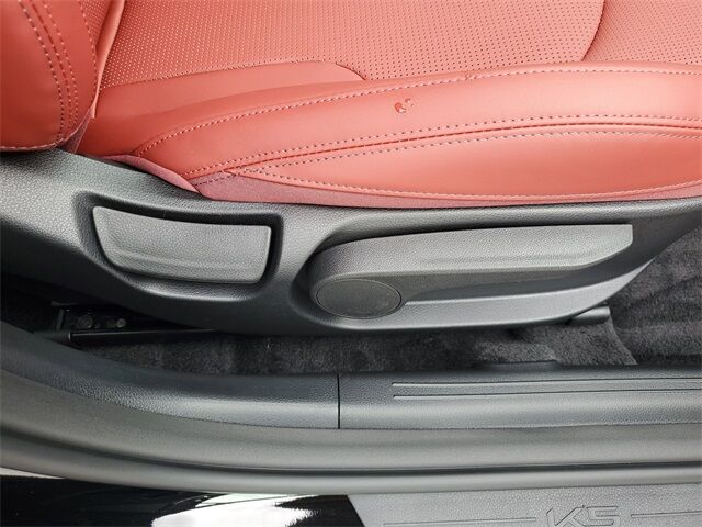 2026 Kia K5 GT-Line photo 7