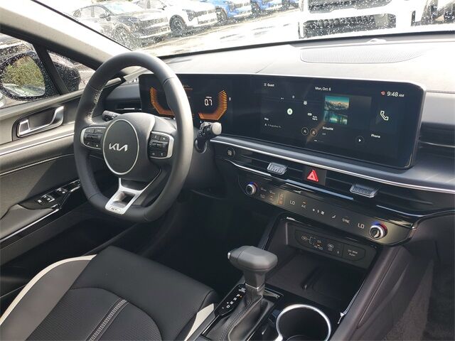 2026 Kia K5 GT-Line photo 8