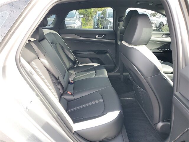 2026 Kia K5 GT-Line photo 12
