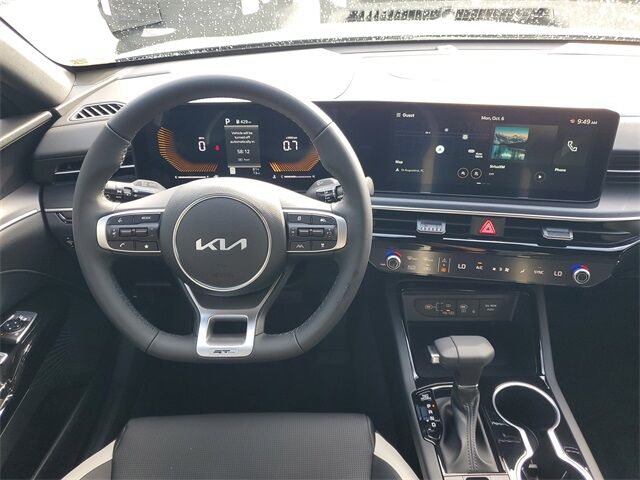 2026 Kia K5 GT-Line photo 17