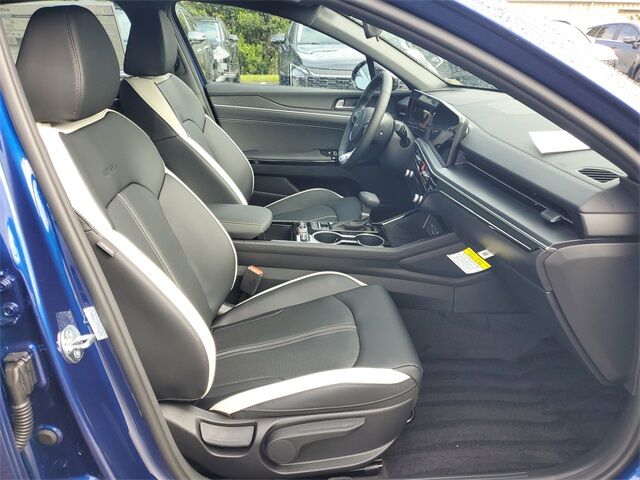 2026 Kia K5 GT-Line photo 7