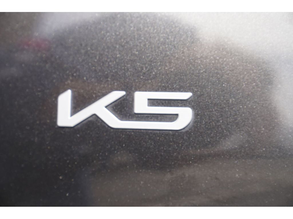 2026 Kia K5 LXS - Photo 9