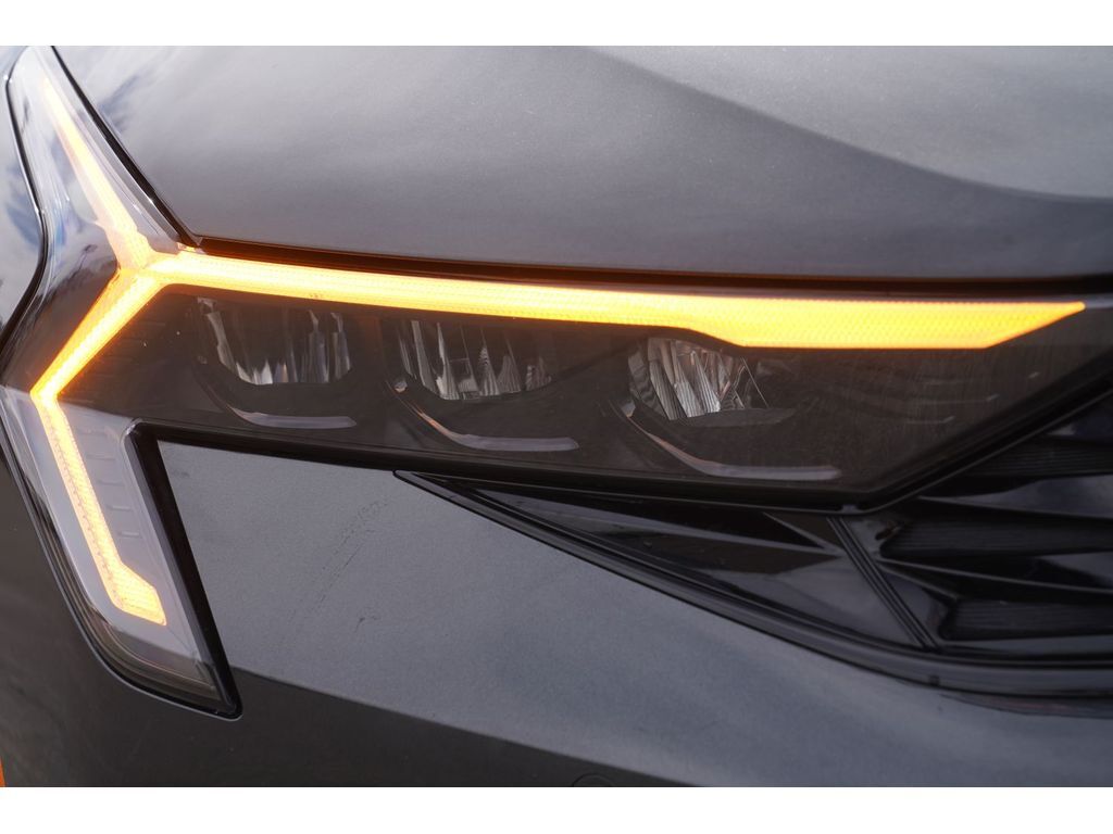 2026 Kia K5 LXS - Photo 8