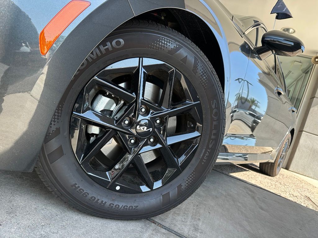 2026 Kia K5 LXS