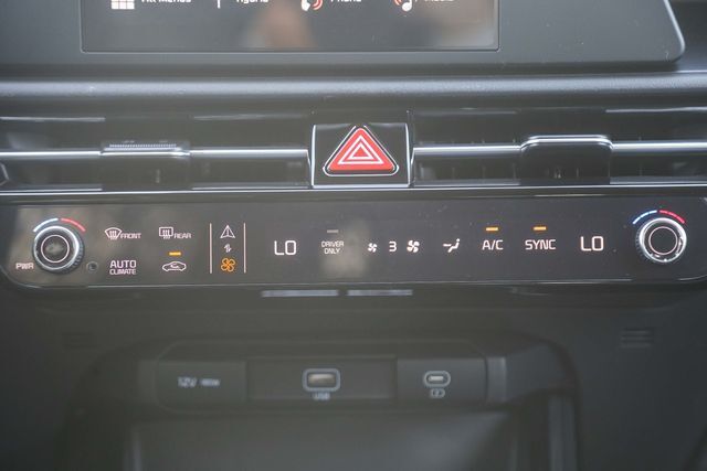 2026 Kia Niro LX Glendale CA