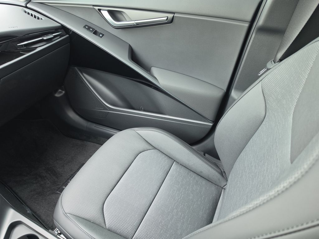 2026 Kia Niro SX Touring San Clemente CA