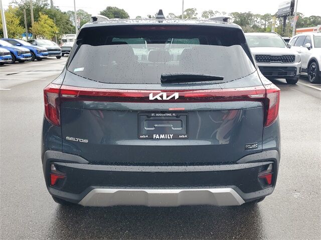 2026 Kia Seltos EX photo 5