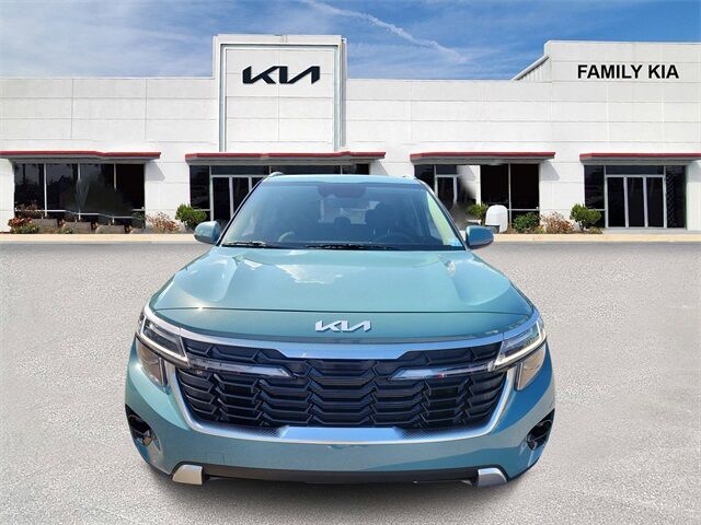 2026 Kia Seltos EX photo 2