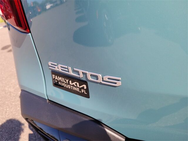 2026 Kia Seltos EX photo 8