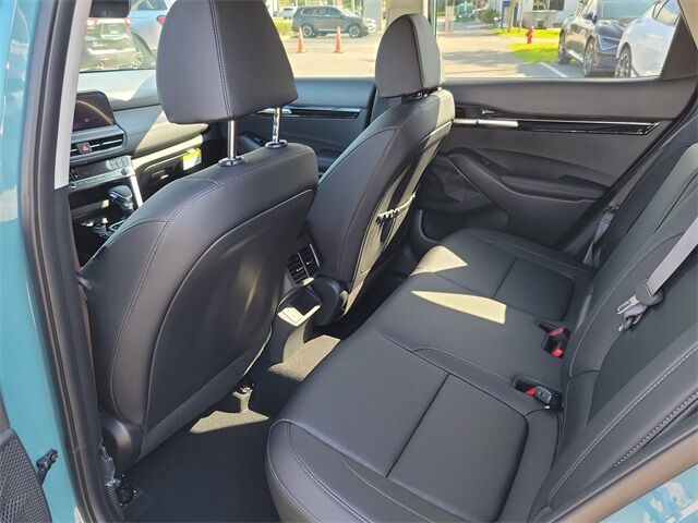 2026 Kia Seltos EX photo 11