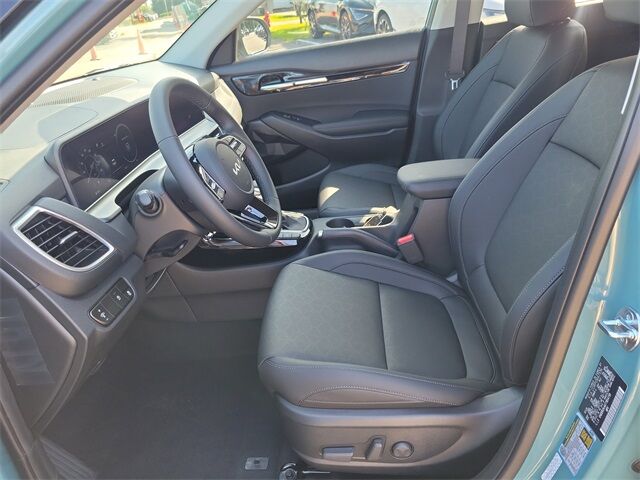 2026 Kia Seltos EX photo 15