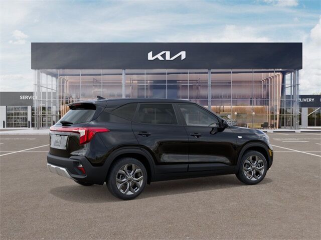 2026 Kia Seltos LX Huntington Beach CA