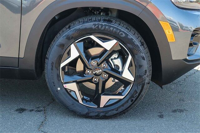 2026 Kia Seltos S photo 11