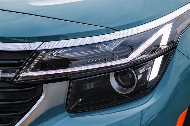 2026 Kia Seltos S photo 5