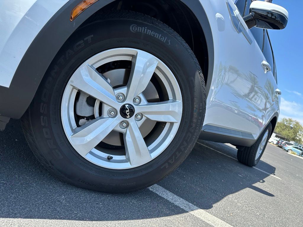 2026 Kia Sorento LX