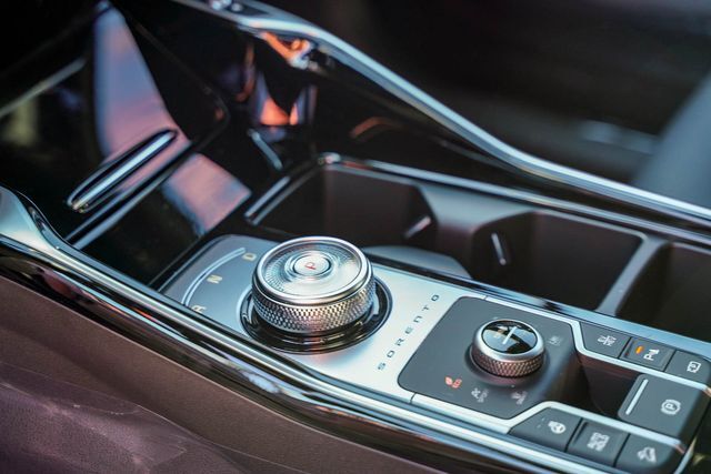 2026 Kia Sorento Plug-in Hybrid X-Line SX Prestige AWD Glendale CA