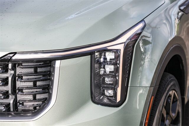 2026 Kia Sorento X-Line EX photo 4