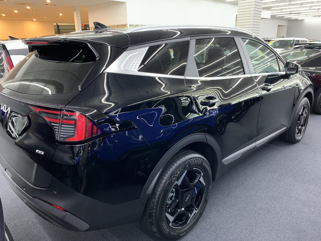 2026 Kia Sportage EX AWD