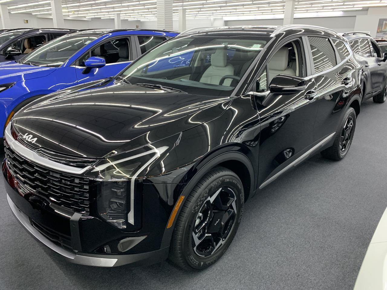 2026 Kia Sportage EX AWD