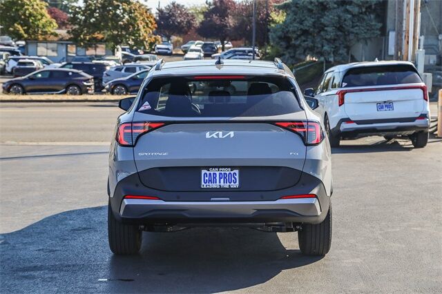 2026 Kia Sportage EX photo 7
