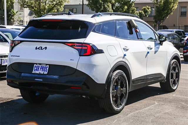 2026 Kia Sportage Plug-In Hybrid X-Line photo 3