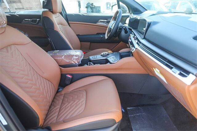 2026 Kia Sportage Plug-In Hybrid X-Line Prestige photo 3