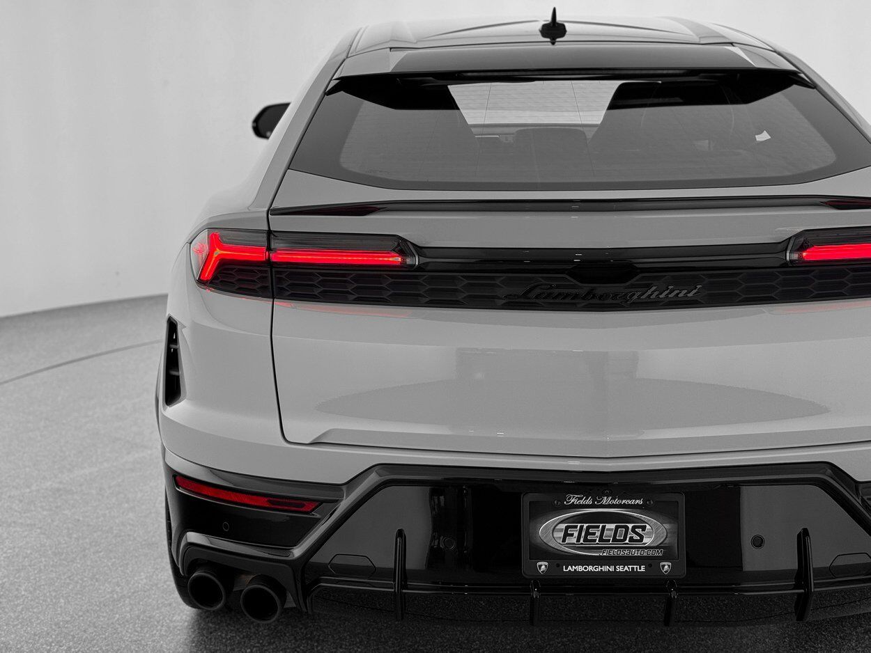 2026 LAMBORGHINI URUS SE Bellevue WA