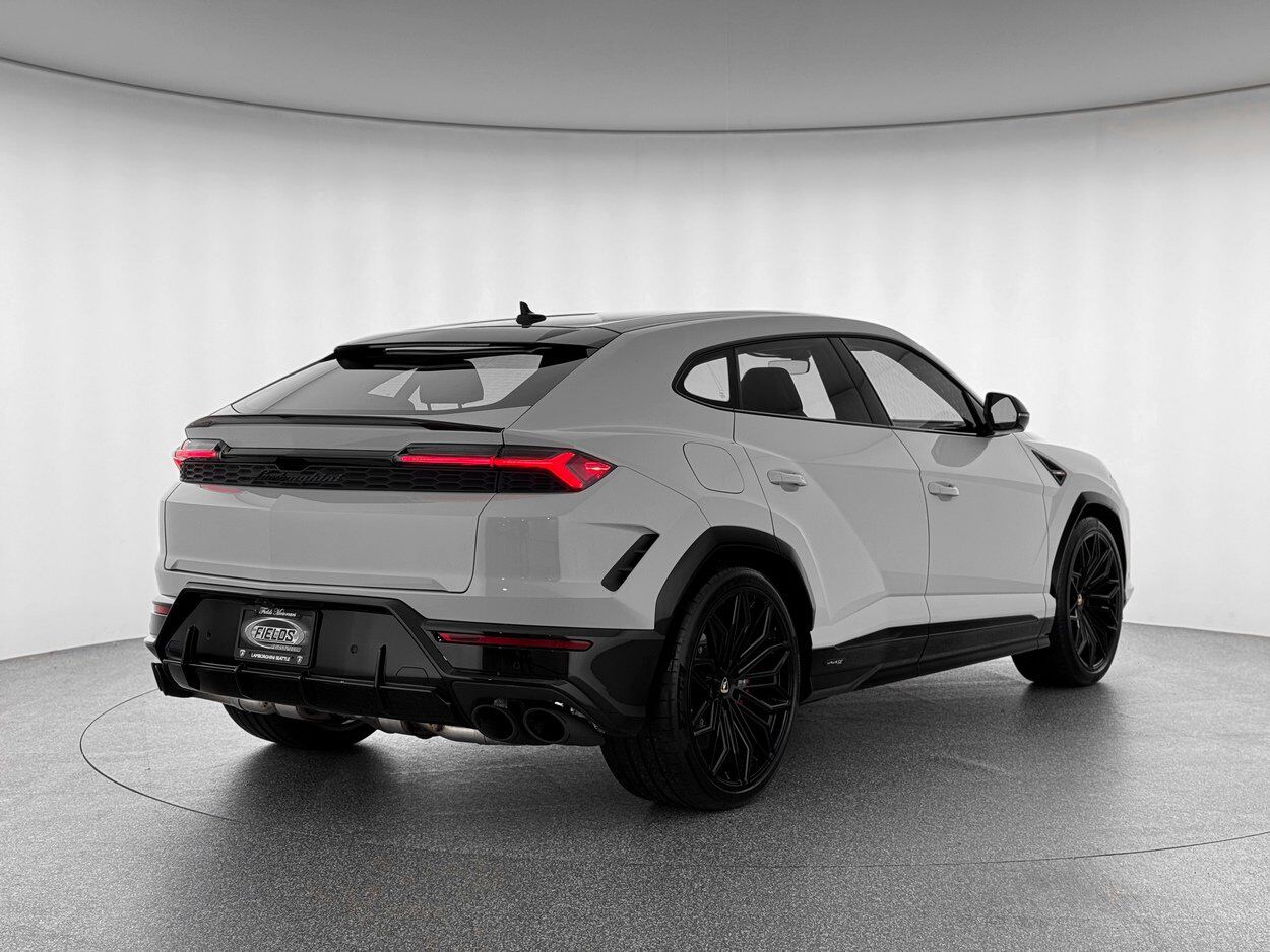 2026 LAMBORGHINI URUS SE Bellevue WA