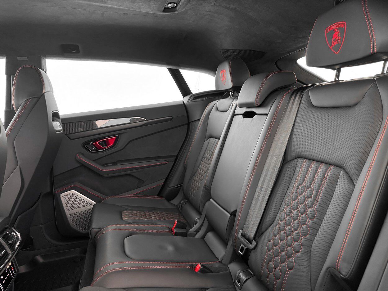 2026 LAMBORGHINI URUS SE Bellevue WA