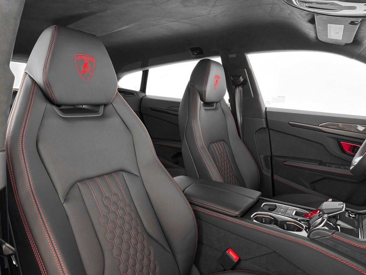 2026 LAMBORGHINI URUS SE Bellevue WA