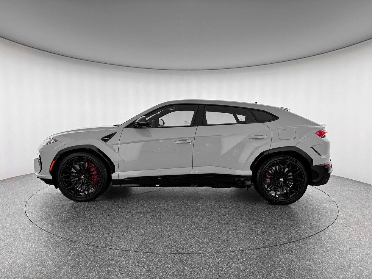 2026 LAMBORGHINI URUS SE Bellevue WA
