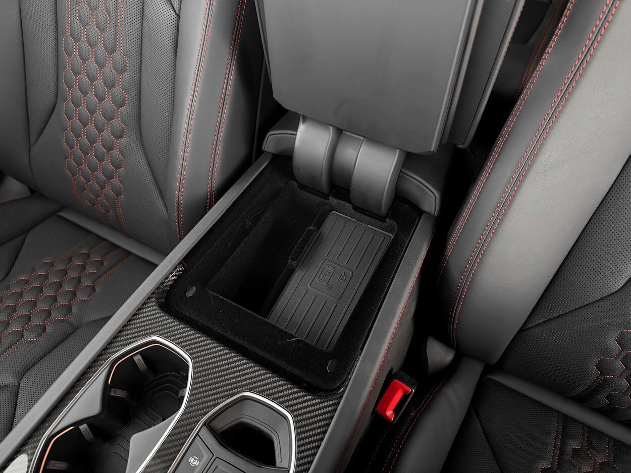 2026 LAMBORGHINI URUS SE Bellevue WA