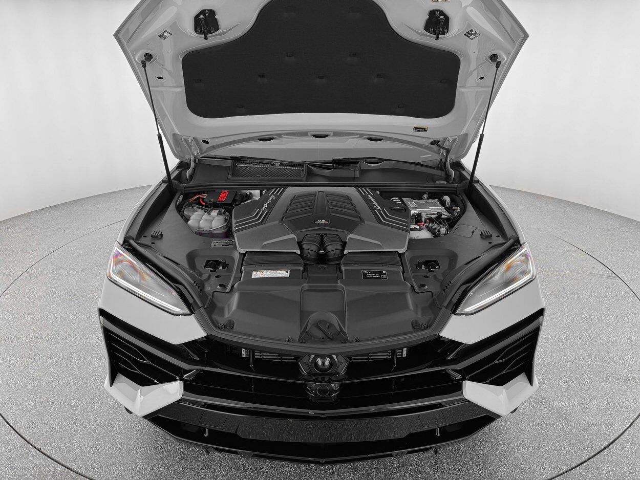 2026 LAMBORGHINI URUS SE Bellevue WA
