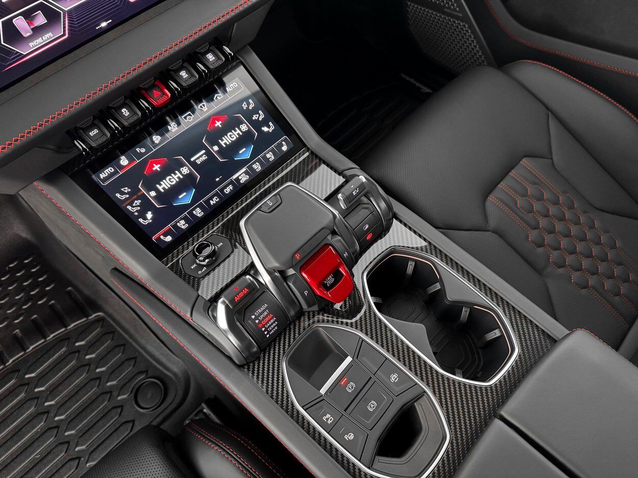 2026 LAMBORGHINI URUS SE Bellevue WA