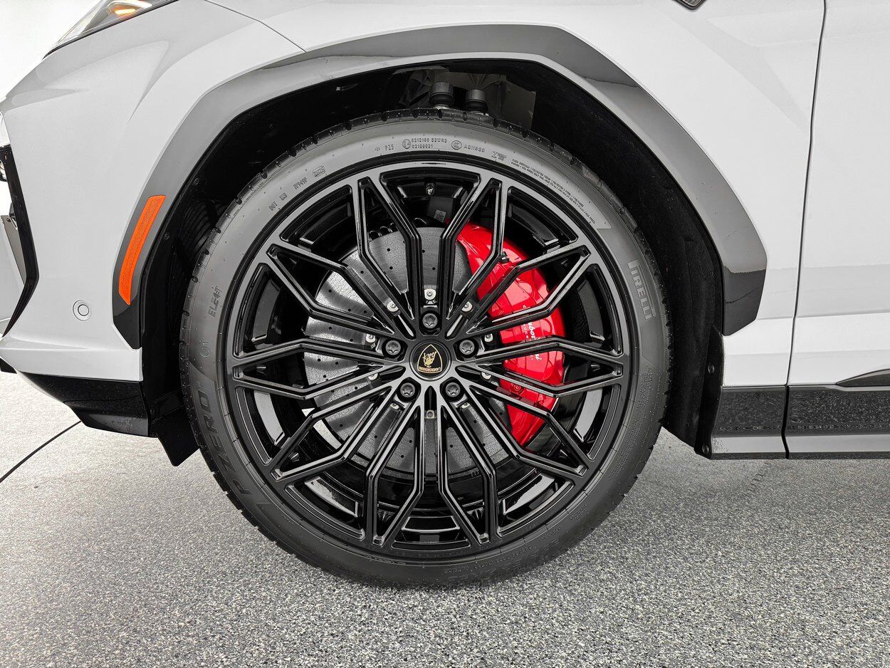 2026 LAMBORGHINI URUS SE Bellevue WA