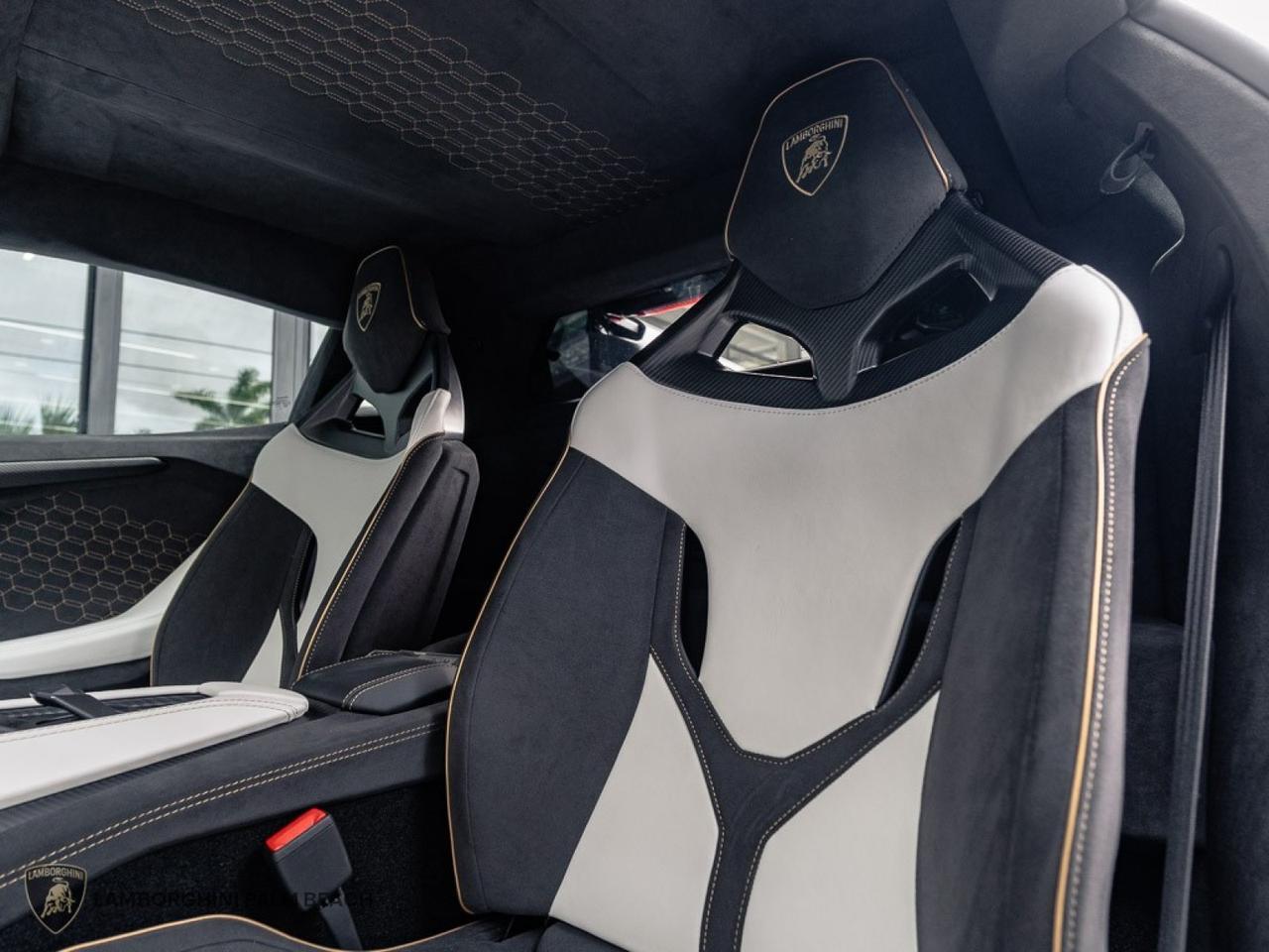 2026 Lamborghini REVUELTO West Palm Beach FL