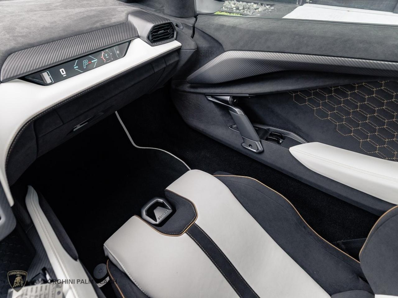 2026 Lamborghini REVUELTO West Palm Beach FL