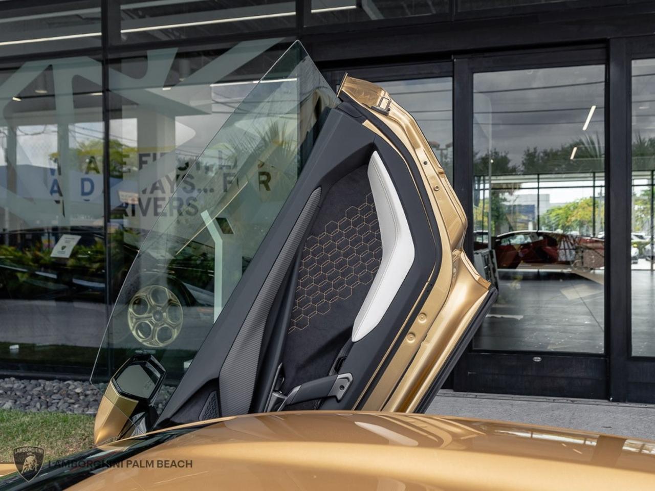 2026 Lamborghini Revuelto West Palm Beach FL