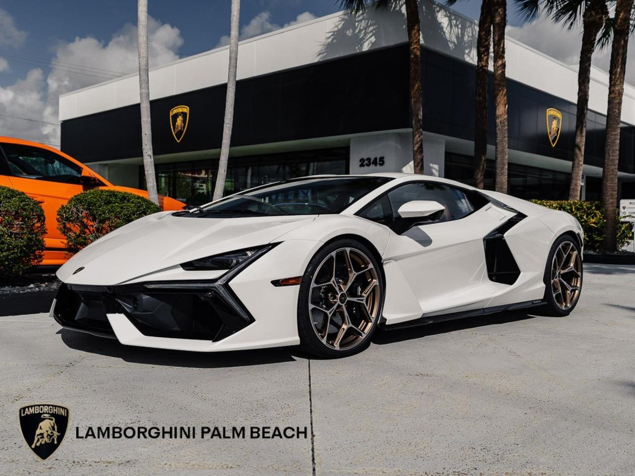 2026 Lamborghini Revuelto